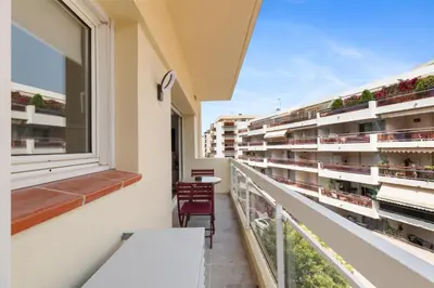 Balcon ou terrasse dans l'établissement Jardin Pauline 2 pièces balcon proche plage