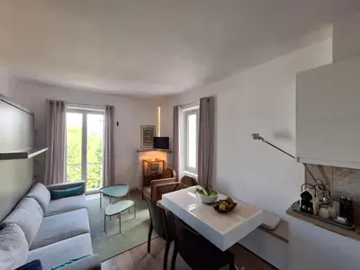 Coin salon dans l'établissement Au Cœur du Cap d'Antibes pour 2 personnes