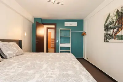 Un ou plusieurs lits dans un hébergement de l'établissement 2Room Apart with AC, 3 min to the beach, Small garage