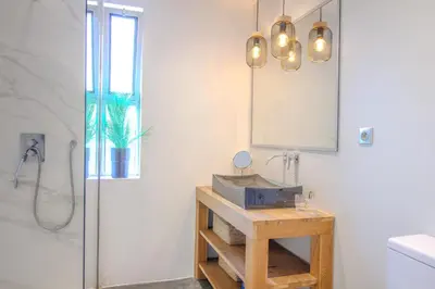 Plan de l'établissement CABOTS Villa Moderne Tout Confort Grand Jardin & Piscine