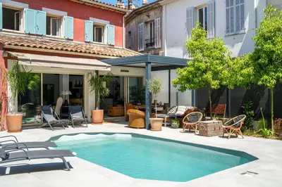 Piscine de l'établissement Magnifique villa avec piscine ou située à proximité