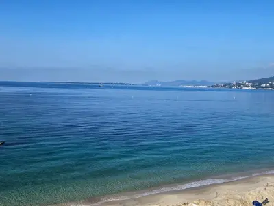 Plan de l'établissement Juan les Pins Front de Mer 2P parking Colombier