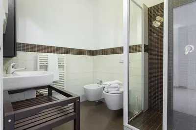 Salle de bains dans l'établissement Charming & Elegant La Croisette apartment in Cannes