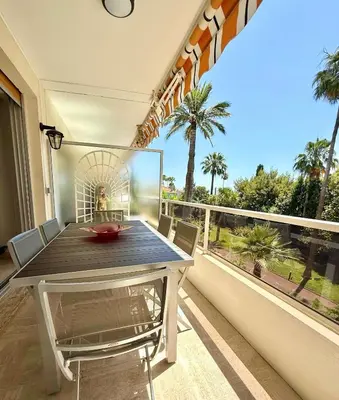 Balcon ou terrasse dans l'établissement Marilyn Beach - Vue mer, terrasse, garage privé