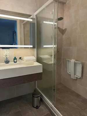 Salle de bains dans l'établissement Marilyn Beach - Vue mer, terrasse, garage privé