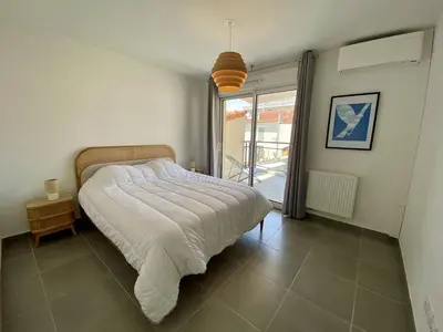 Un ou plusieurs lits dans un hébergement de l'établissement Cannes proche Croisette - 3 P tout confort avec balcon