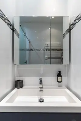 Salle de bains dans l'établissement Le Miramar Apartment Sea View