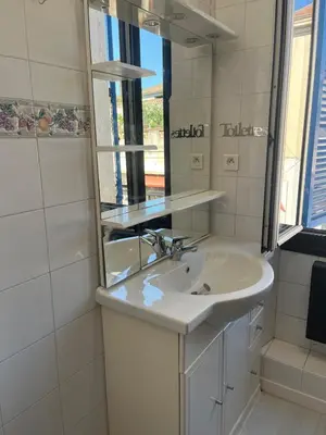 Salle de bains dans l'établissement Azurian stay