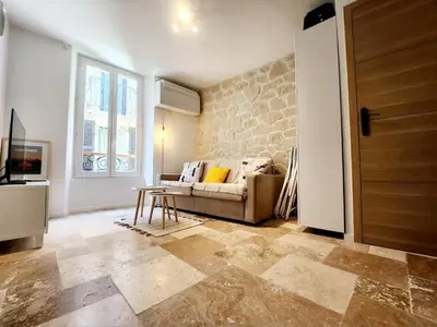 Coin salon dans l'établissement Le Borello Bleu - Joli T2 dans le Vieil Antibes