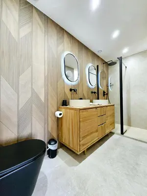 Salle de bains dans l'établissement Le Dotec Méditerranéen - Triplex dans le Vieil Antibes