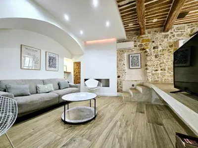 Coin salon dans l'établissement Le Bain Méditerranéen - Joli T2 dans le vieil Antibes
