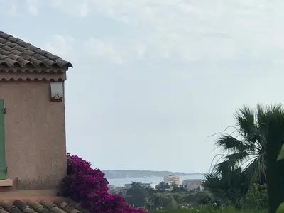 Plan de l'établissement Maison chaleureuse, au calme, mais proche de tout, avec piscine privée