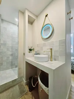 Salle de bains dans l'établissement Le Tourraque - Proche Plage