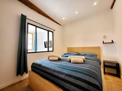 Un ou plusieurs lits dans un hébergement de l'établissement Les Marc - 5 logements dans le Vieil Antibes
