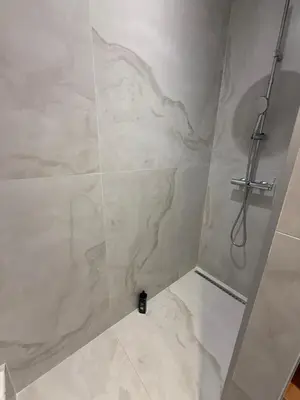 Salle de bains dans l'établissement Maradiva Studio