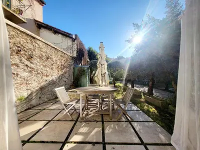 Plan de l'établissement Le Petit Four Jardin - Dans le vieil Antibes