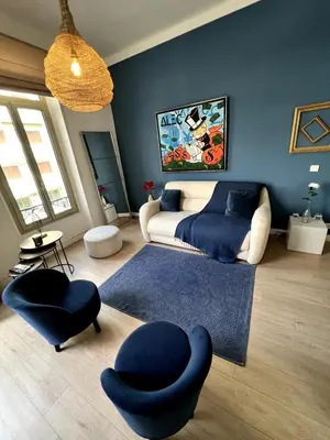 Coin salon dans l'établissement T2 coeur de Cannes a 2 pas de la croisette
