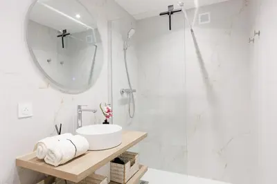 Salle de bains dans l'établissement Elegant studio in Cap d'Antibes - Wifi - Clim et parking