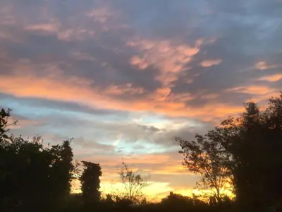 Lever ou coucher de soleil vu de l'appartement ou à proximité