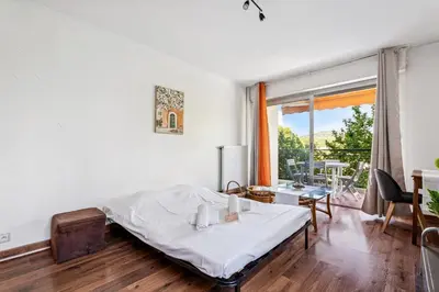 Un ou plusieurs lits dans un hébergement de l'établissement Appartement Delmas - Welkeys