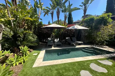 Piscine de l'établissement Cannes - Villa for rent - 2179 ou située à proximité