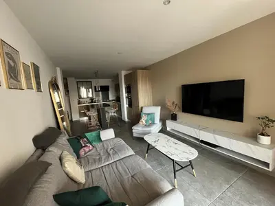 Télévision ou salle de divertissement dans l'établissement Appartement 200m de la plage