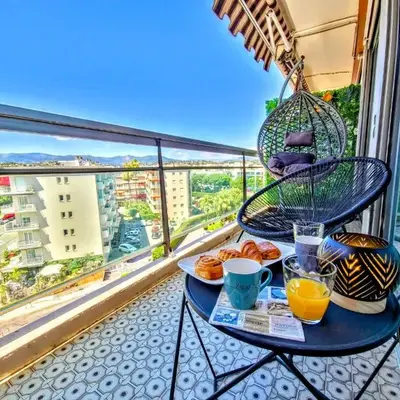 Beachfront - Panoramic View - Balkony - AC