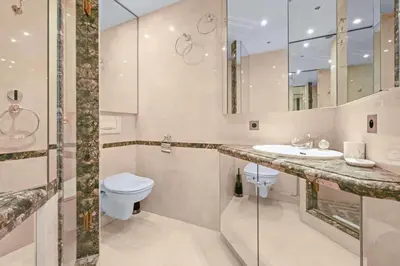Salle de bains dans l'établissement REF 1991 - Cannes Croisette - Sea view apartment for rent