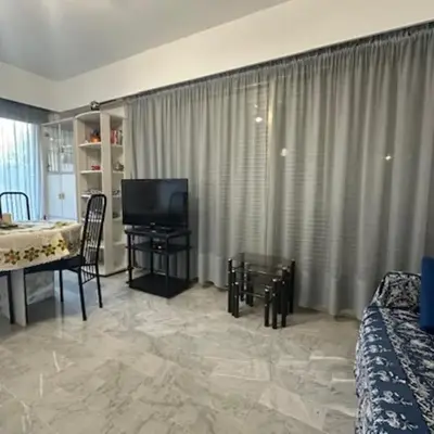 Charming corner 2 rooms of 51 m2 in Antibes