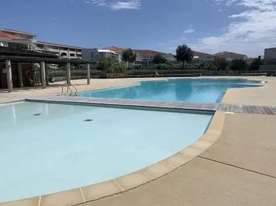 Piscine de l'établissement Juan Flore ou située à proximité