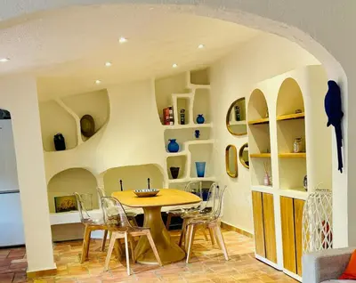 Coin salon dans l'établissement Villa jardin secret centre-ville d'Antibes