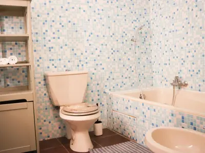 Salle de bains dans l'établissement Apartment Le Lerins by Interhome