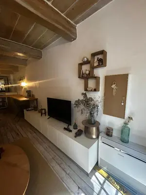 Cuisine ou kitchenette dans l'établissement Le Moulin - Piscine, Tennis, TV, Plage à 5min