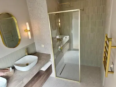 Salle de bains dans l'établissement Elegant escape in Antibes - walk to beach and Old Town