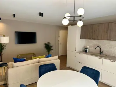 Cuisine ou kitchenette dans l'établissement Elegant escape in Antibes - walk to beach and Old Town