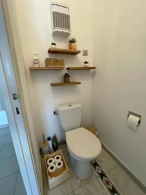 Salle de bains dans l'établissement Le Niquet spacious 2-bedroom apartment in the heart of Antibes