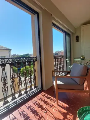 Balcon ou terrasse dans l'établissement Appartement 3 pièces plein vieil antibes