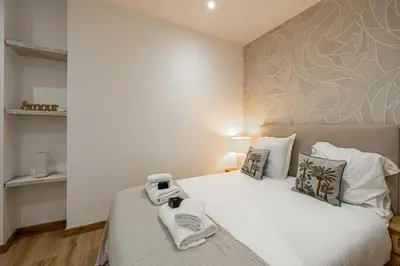 Un ou plusieurs lits dans un hébergement de l'établissement Magnificent apartment - AC- 2BR- 4P - Cannes