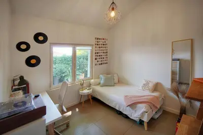 Un ou plusieurs lits dans un hébergement de l'établissement FRGK Villa Bohème Chic Private Pool UltraFast WiFi