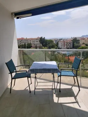 Balcon ou terrasse dans l'établissement Studio Cannes beautiful sea view