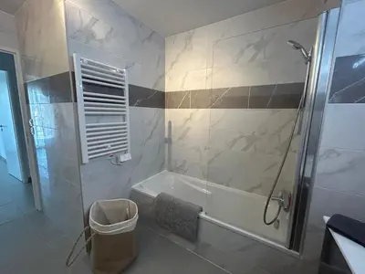 Salle de bains dans l'établissement Les Voiles Blanches 126 By Avecoeur