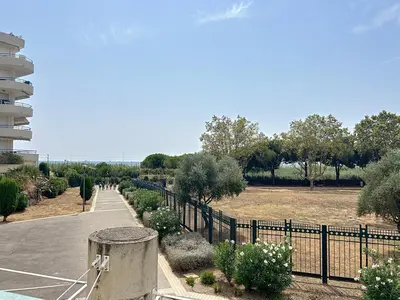 Jardin de l'établissement Les Pins Bleus