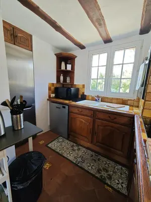 Cuisine ou kitchenette dans l'établissement Provençal detached house and private pool