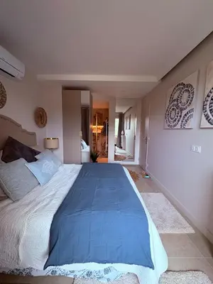 Un ou plusieurs lits dans un hébergement de l'établissement Stunning 3-Room with Panoramic Views Over Cannes