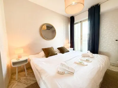 Un ou plusieurs lits dans un hébergement de l'établissement Sea View Apartment - Croisette