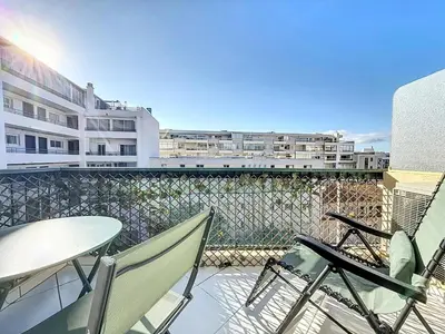 Balcon ou terrasse dans l'établissement INTUITION Studio avec terrasse 3min Croisette