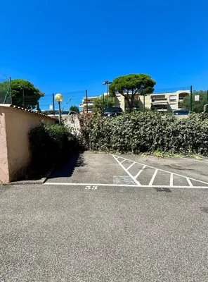 Plan de l'établissement Grand studio climatisé, piscine, plage 5mn, parking gratuit