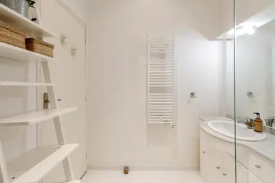 Salle de bains dans l'établissement Appartement centre-ville à 5 min du palais des festivals