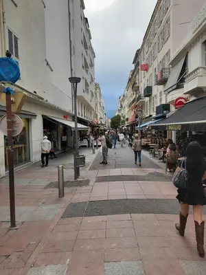 Clients de l'établissement One bedroom with balcony Rue Chabaud
