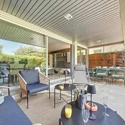 Private Garden Pool & Tennis 15 min walk to Antibes Center